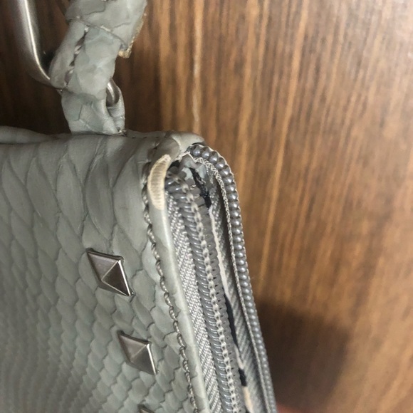 Nine West clutch - Picture 3 of 7